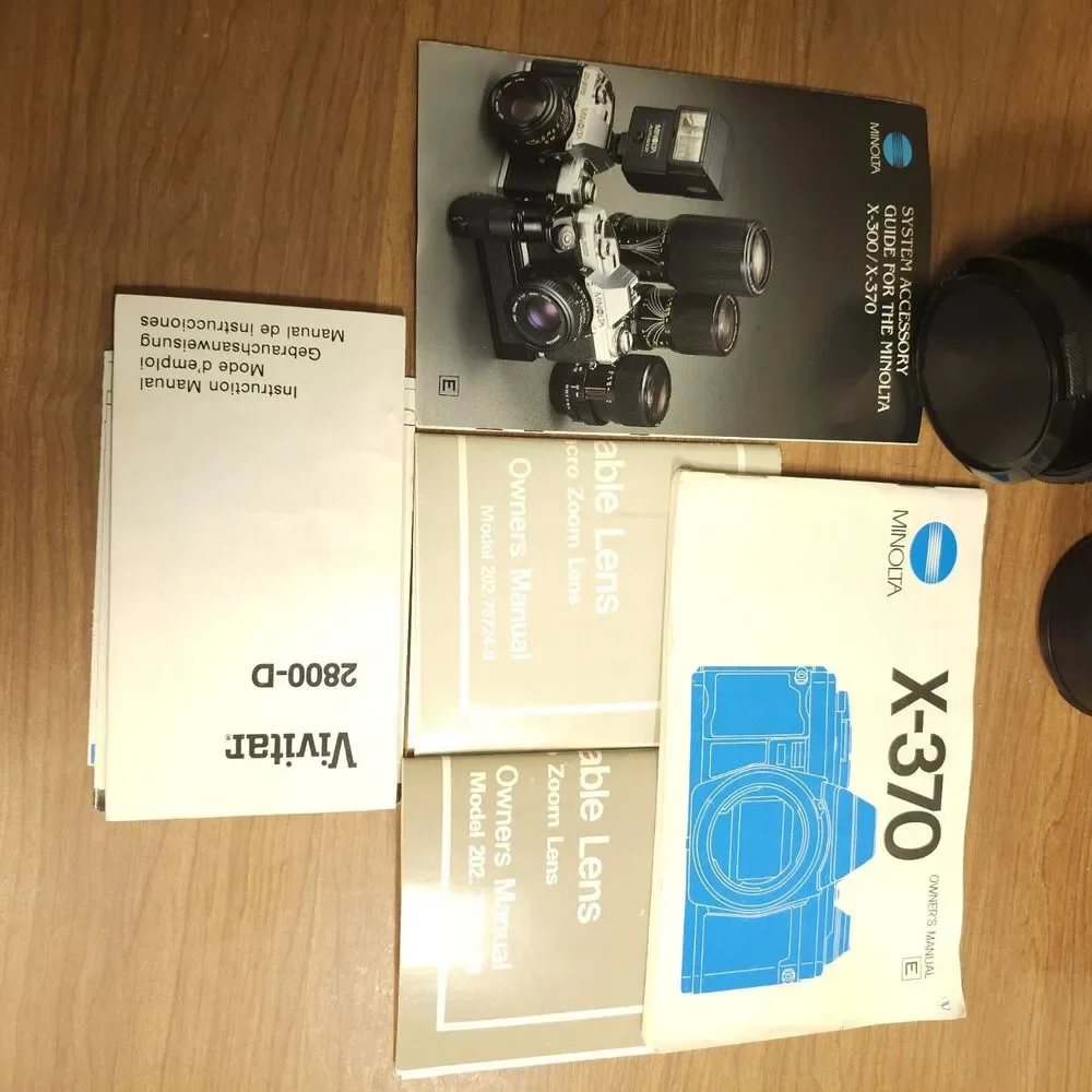 Vintage Minolta X-370 35mm SLR Camera w/2-lens, 28-70mm, 70-210 mm,Vivitar Flash